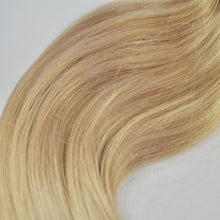 Load image into Gallery viewer, 20" Natural Blonde Clip In Extensions